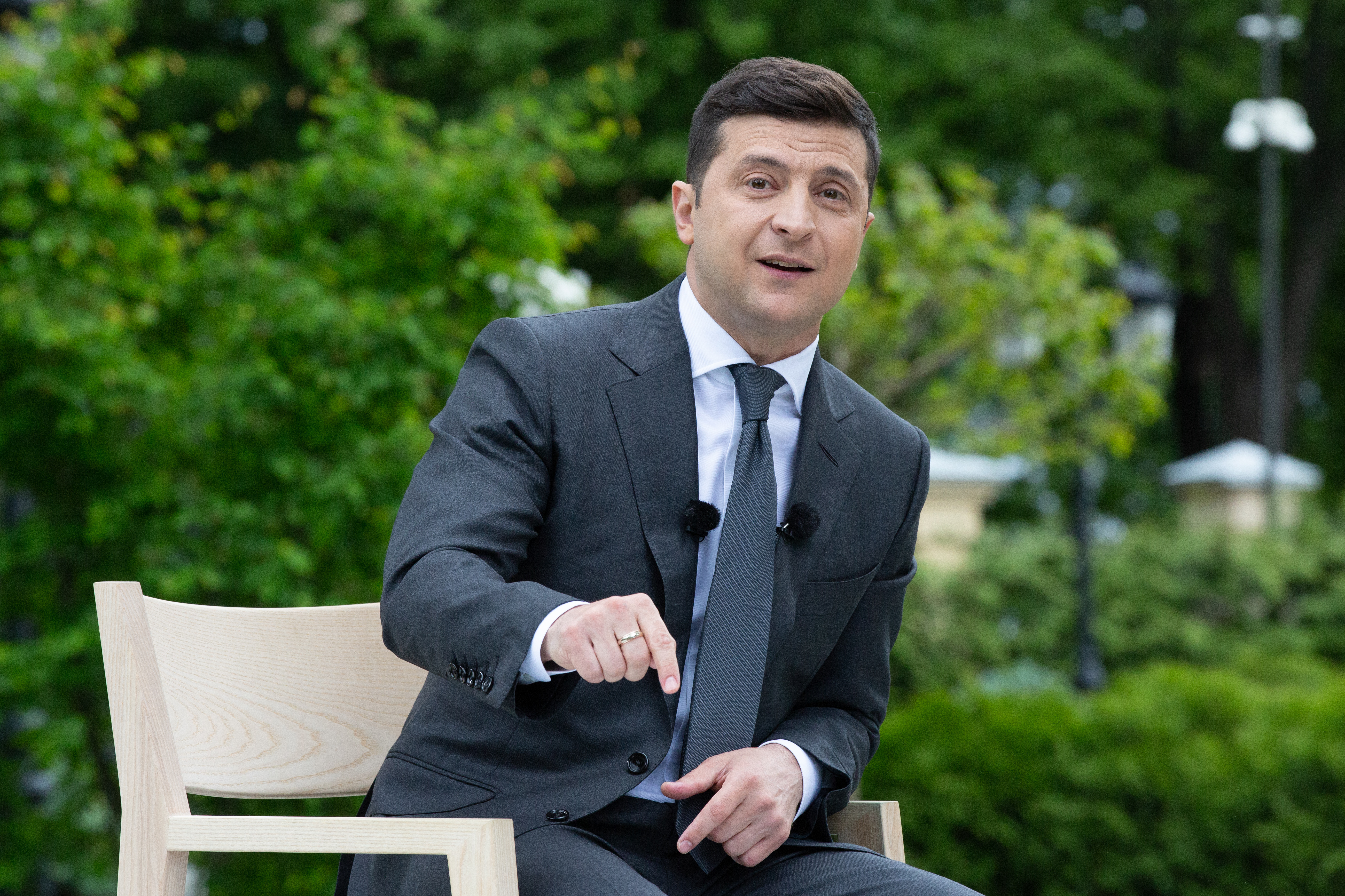 investing magazines ukraine president